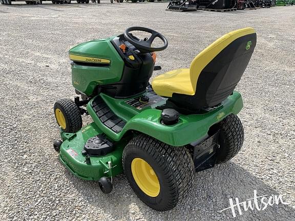 Image of John Deere X390 equipment image 4