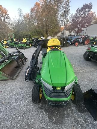 Image of John Deere X390 equipment image 1