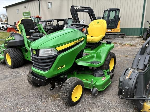 Image of John Deere X390 Image 1