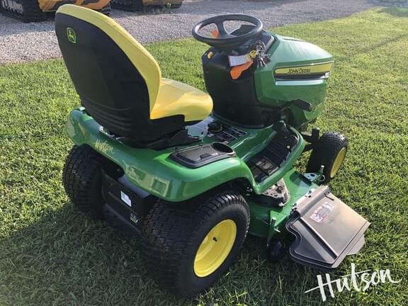 Image of John Deere X390 equipment image 2
