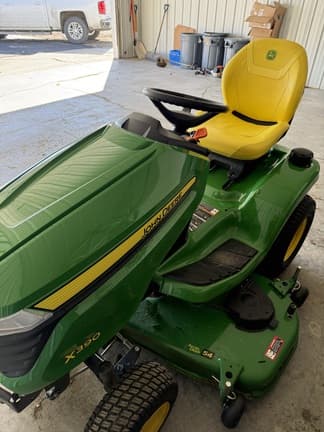 Image of John Deere X390 Image 0