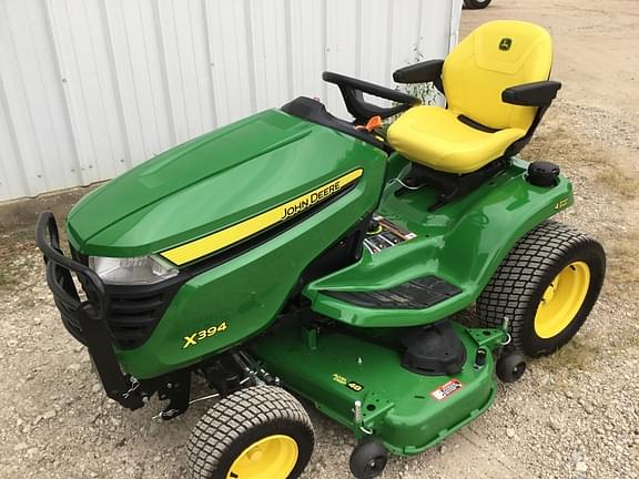 Image of John Deere X394 equipment image 1