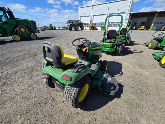 Image of John Deere X570 equipment image 4