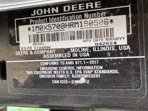 Image of John Deere X570 equipment image 4