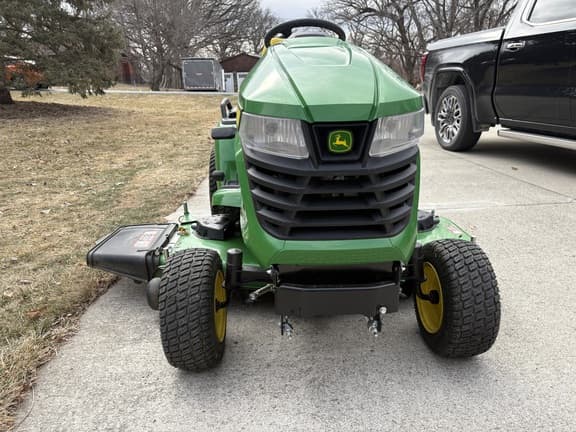 Image of John Deere X570 equipment image 1