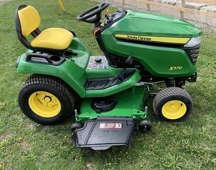 Image of John Deere X570 equipment image 3