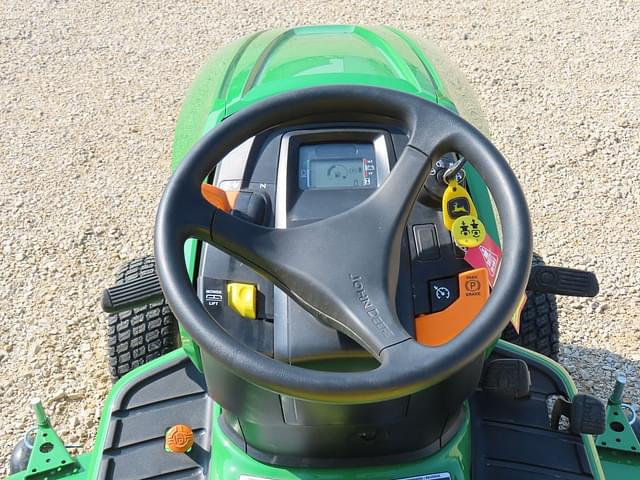 Image of John Deere X570 equipment image 3
