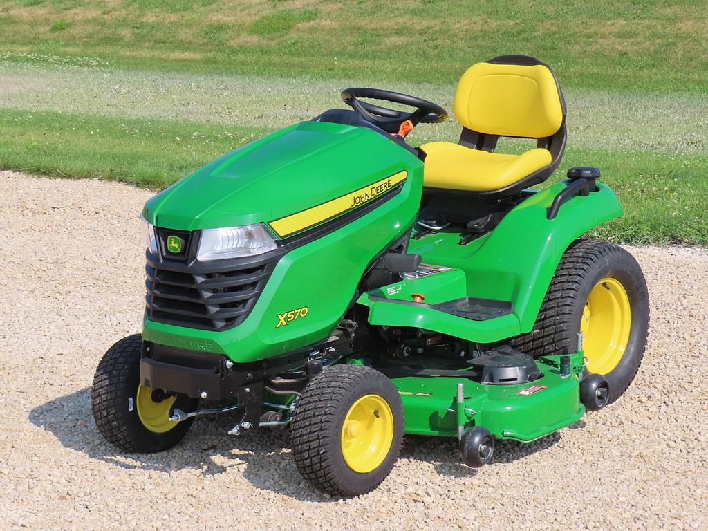 Image of John Deere X570 Primary image