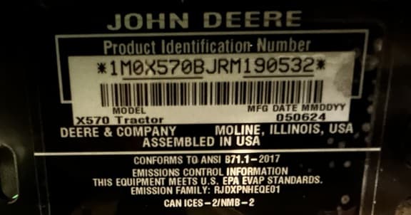 Image of John Deere X570 equipment image 4