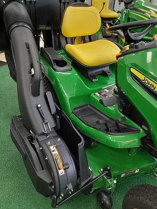 Image of John Deere X570 equipment image 3