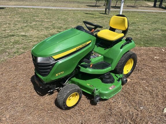 Image of John Deere X570 equipment image 1