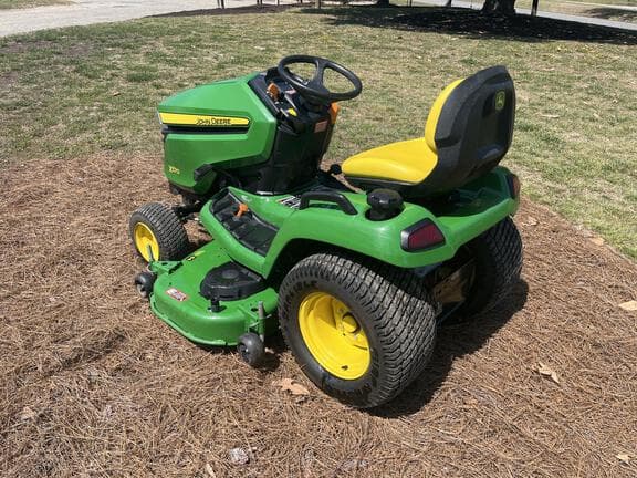Image of John Deere X570 equipment image 3