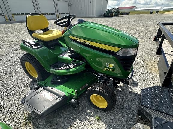 Image of John Deere X570 equipment image 1