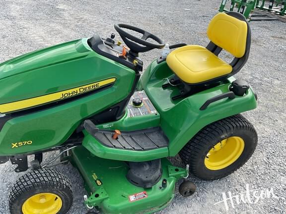 Image of John Deere X570 equipment image 2