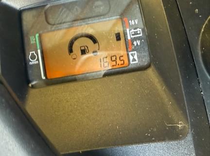 Image of John Deere X570 equipment image 4
