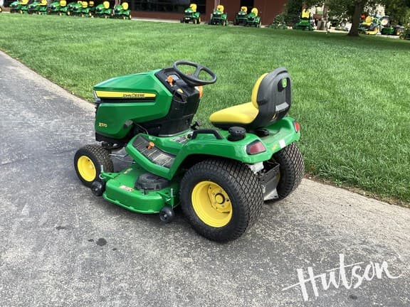 Image of John Deere X570 equipment image 4
