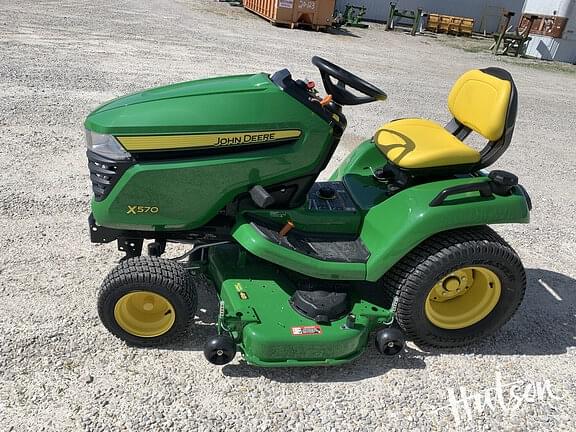 Image of John Deere X570 equipment image 1