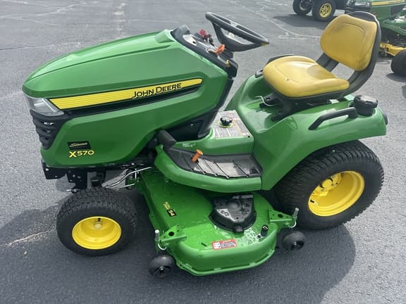 Image of John Deere X570 equipment image 2