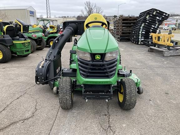 Image of John Deere X580 equipment image 2