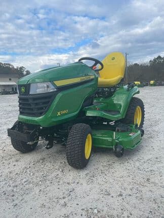 Image of John Deere X580 equipment image 1