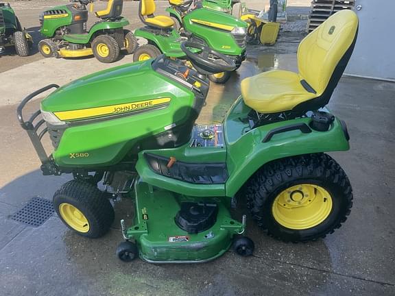 Image of John Deere X580 equipment image 1