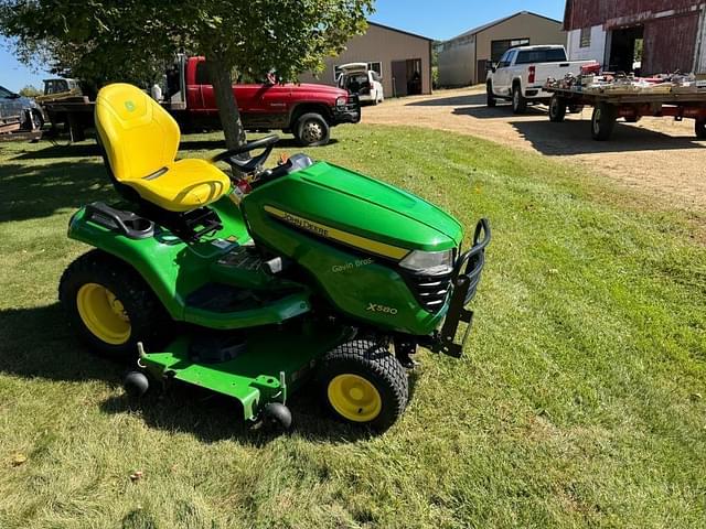 Image of John Deere X580 equipment image 3