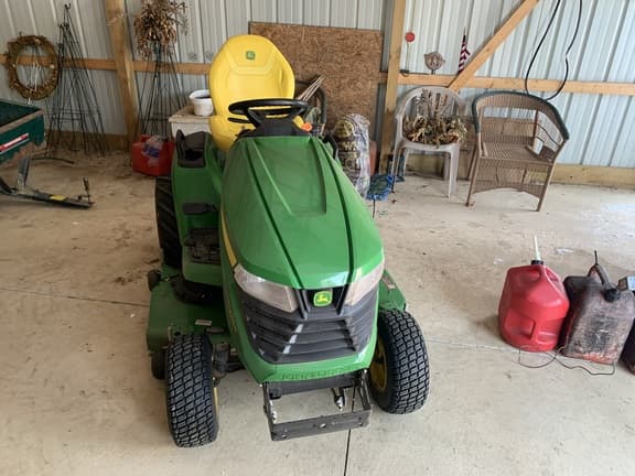 Image of John Deere X584 equipment image 1