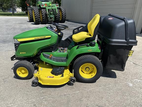 Image of John Deere X584 equipment image 1