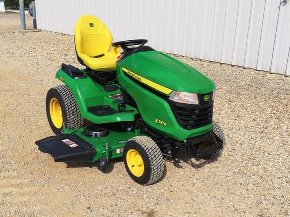 Image of John Deere X584 equipment image 3