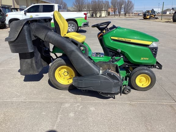Image of John Deere X584 equipment image 3
