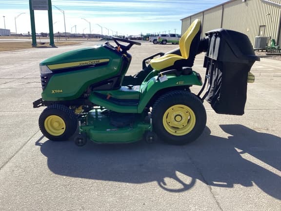 Image of John Deere X584 equipment image 4