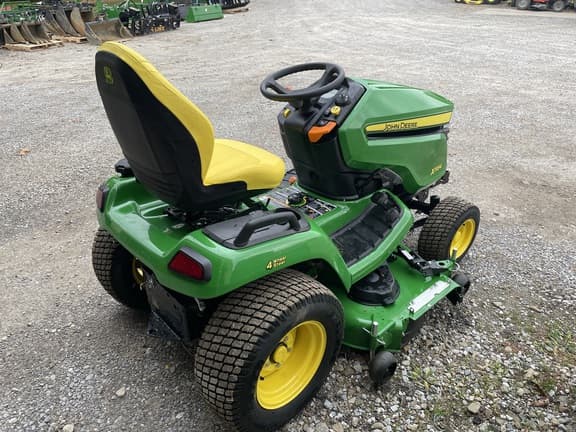 Image of John Deere X584 equipment image 3