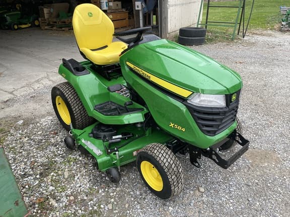 Image of John Deere X584 equipment image 4