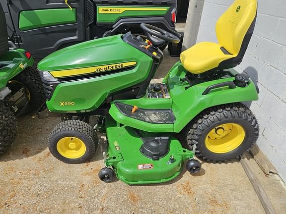 Image of John Deere X590 Image 0