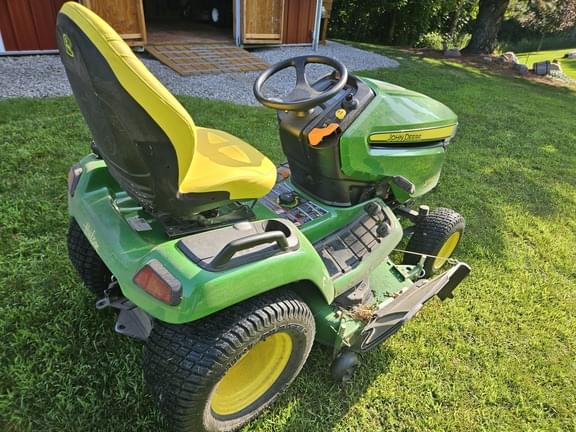 Image of John Deere X590 equipment image 3