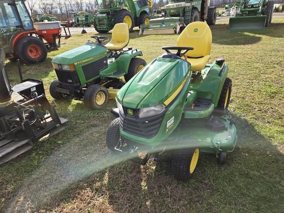 Image of John Deere X590 equipment image 1
