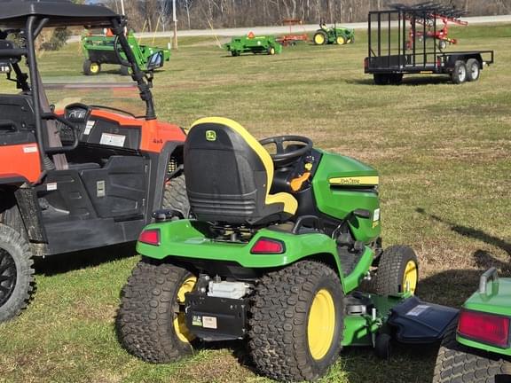 Image of John Deere X590 equipment image 3