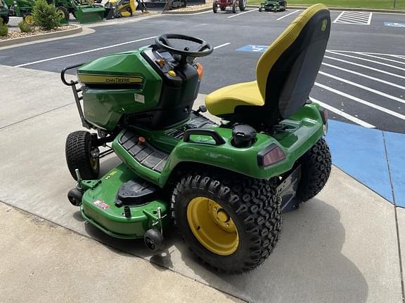 Image of John Deere X590 equipment image 2