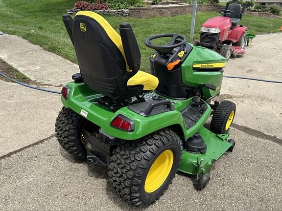 Image of John Deere X590 equipment image 3