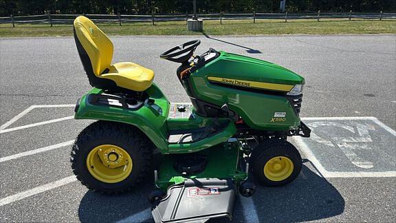 Image of John Deere X590 equipment image 4