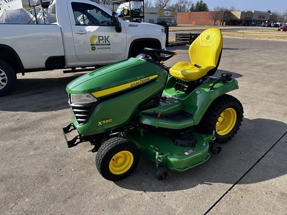 2024 John Deere X590 Equipment Image0