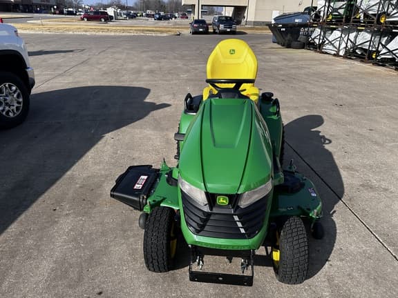 Image of John Deere X590 equipment image 1