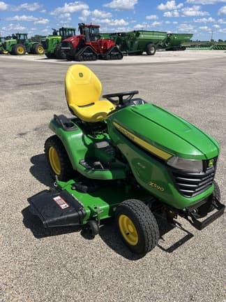 Image of John Deere X590 equipment image 4