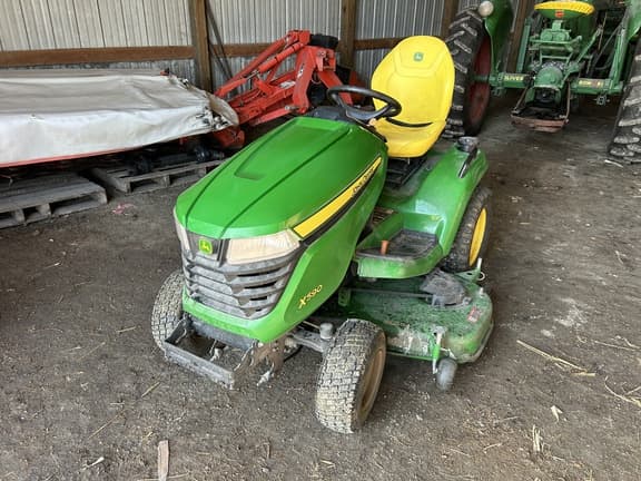 Image of John Deere X590 equipment image 1