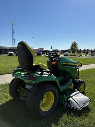 Image of John Deere X590 equipment image 3
