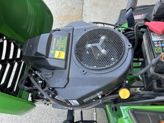 Image of John Deere X590 equipment image 4