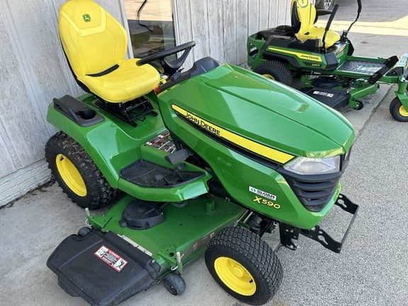 Image of John Deere X590 equipment image 1