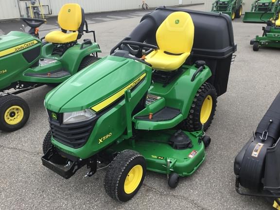 Image of John Deere X590 equipment image 1
