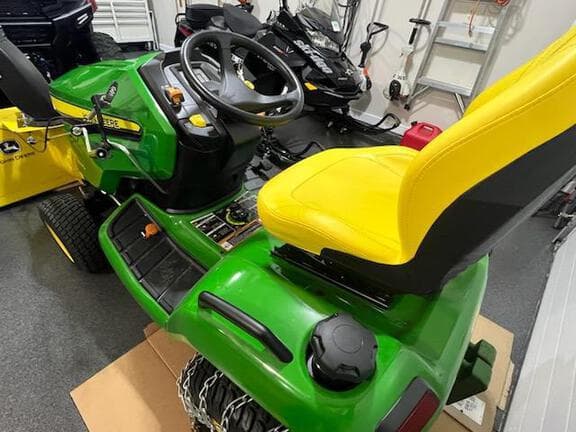 Image of John Deere X590 equipment image 4