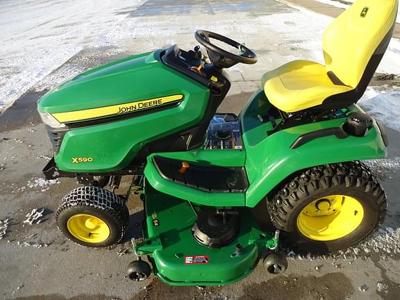 Image of John Deere X590 equipment image 2